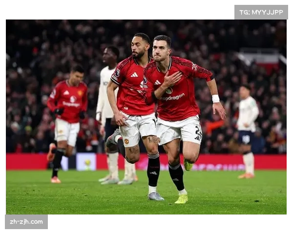 曼联冲击前三仅差3分赛季目标从保级转向争冠